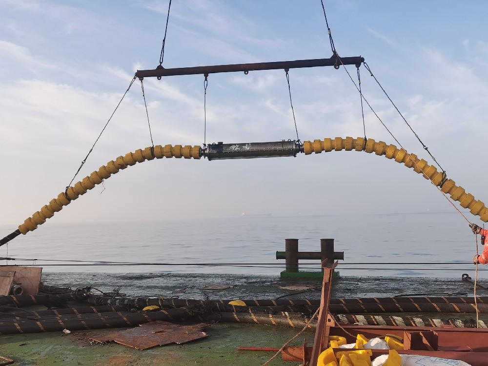 京唐港海底电缆连锁块安装工程.jpg